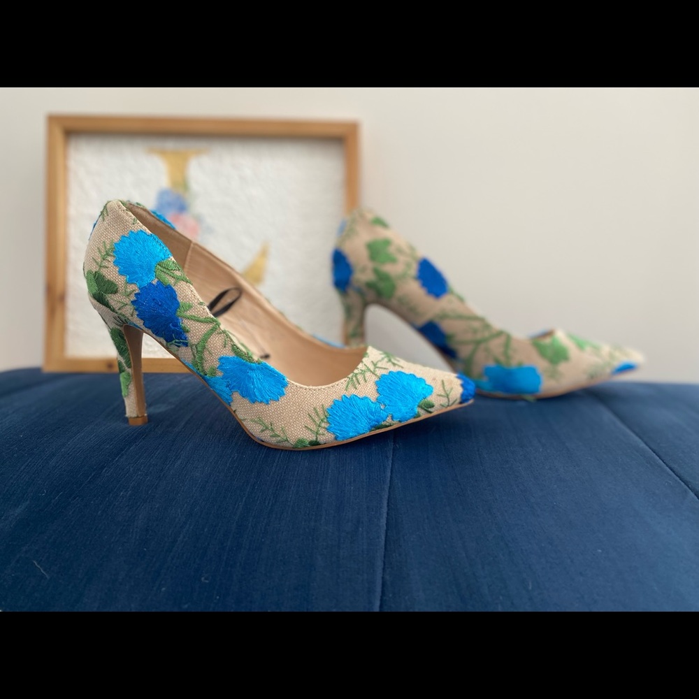 Beautiful size ten embroidered heels!